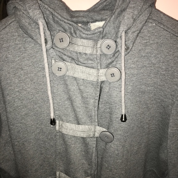 Gray jacket - Picture 3 of 7